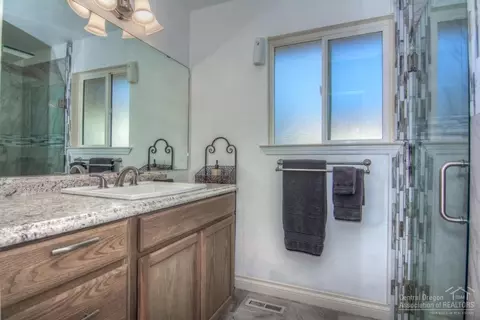 20240 Mountain View Dr, Bend, OR 97703 photo 15