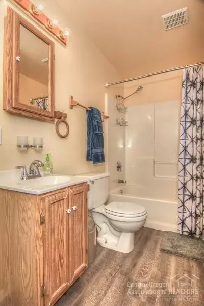 20240 Mountain View Dr, Bend, OR 97703 photo 24