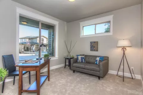 60838 Garrison Dr, Bend, OR 97702 photo 2