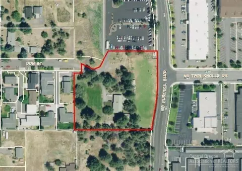 21085 Don St, Bend, OR 97701 photo 3