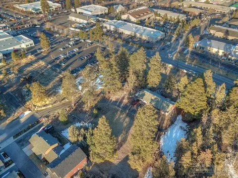 21085 Don St, Bend, OR 97701 photo 9