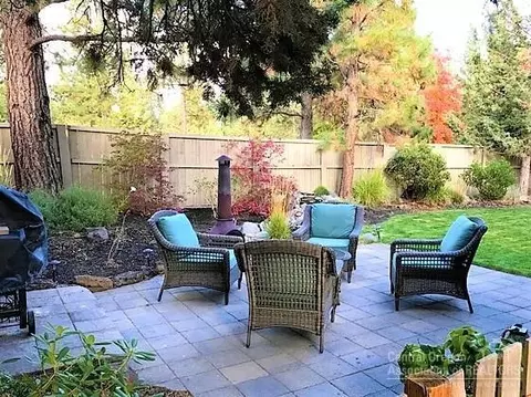 60922 Garrison Dr, Bend, OR 97702 photo 12