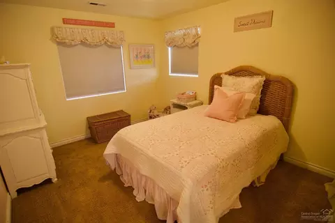 60922 Garrison Dr, Bend, OR 97702 photo 11