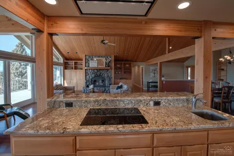21485 Young Ave, Bend, OR 97703 photo 13