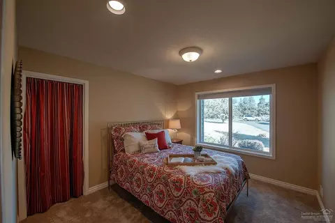 21485 Young Ave, Bend, OR 97703 photo 22