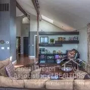 2802 NE Ocker Dr, Bend, OR 97701 photo 11