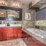 2802 NE Ocker Dr, Bend, OR 97701 photo 13