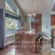 2802 NE Ocker Dr, Bend, OR 97701 photo 8