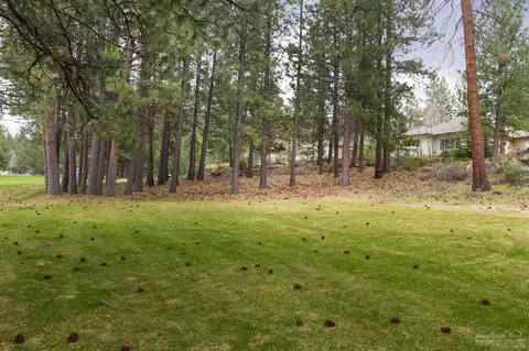 60825 Willow Creek Loop, Bend, OR 97702 photo 6