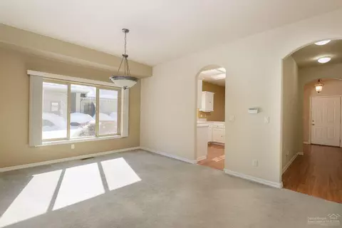 60825 Willow Creek Loop, Bend, OR 97702 photo 10