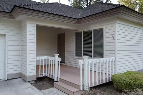 60825 Willow Creek Loop, Bend, OR 97702 photo 3