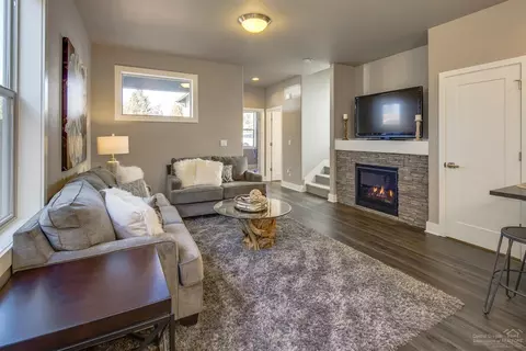 20888 SE Sotra Loop, Bend, OR 97702 photo 5