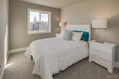 20888 SE Sotra Loop, Bend, OR 97702 photo 11