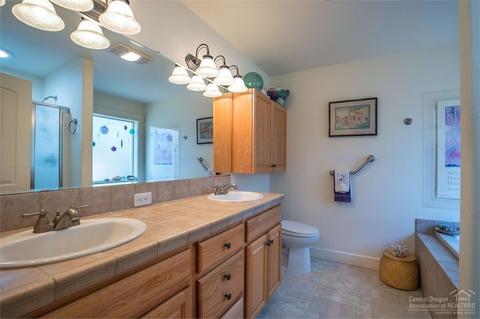 17178 Island Loop Way, Bend, OR 97707 photo 12