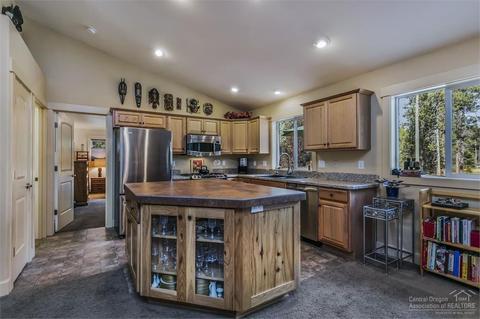 17178 Island Loop Way, Bend, OR 97707 photo 7