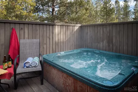 17672 Rogue, Sunriver, OR 97707 photo 15