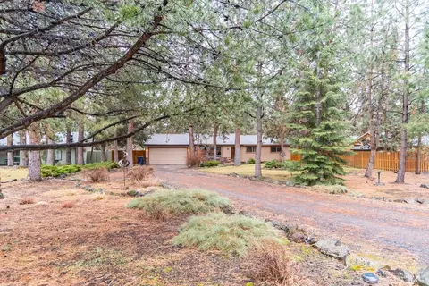 20249 Rae Rd, Bend, OR 97702 photo 3