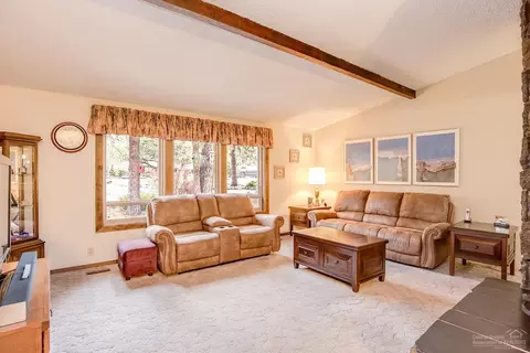 20249 Rae Rd, Bend, OR 97702 photo 8