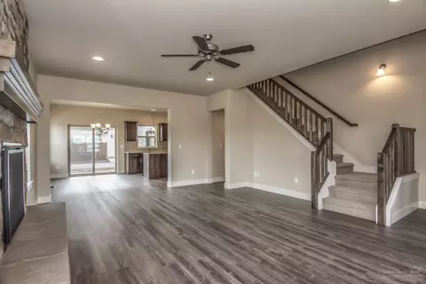 20506 SE Stanford Pl, Bend, OR 97702 photo 2