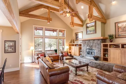 61007 Sky Harbor Dr, Bend, OR 97702 photo 8