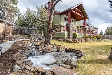 61007 Sky Harbor Dr, Bend, OR 97702 photo 1