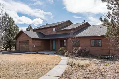62040 Warbow Pl, Bend, OR 97701 photo 1