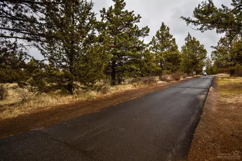 62085 Torkelson Rd, Bend, OR 97701 photo 6