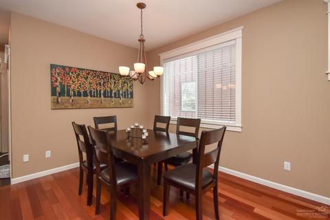 2833 NE Forum Dr, Bend, OR 97701 photo 4
