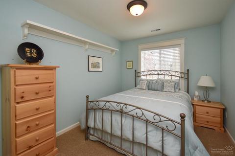 2833 NE Forum Dr, Bend, OR 97701 photo 22