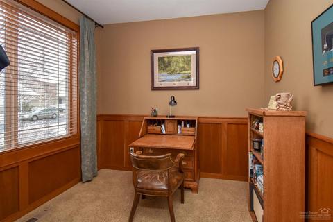 2833 NE Forum Dr, Bend, OR 97701 photo 3
