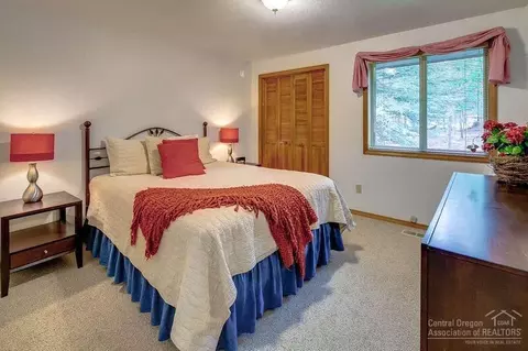 57712 Filbert Ln, Sunriver, OR 97707 photo 14