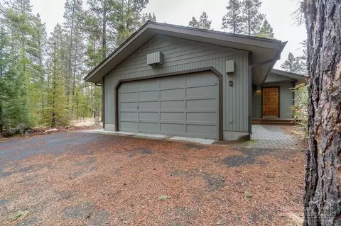 57712 Filbert Ln, Sunriver, OR 97707 photo 1