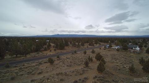 67006 Central St, Bend, OR 97703 photo 3