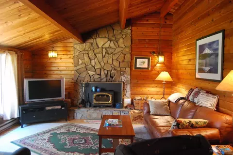 55100 Forest Ln, Bend, OR 97707 photo 3