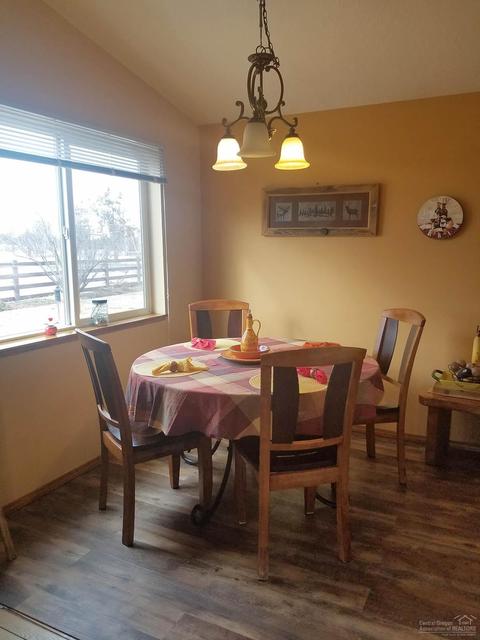 22221 Nelson Rd, Bend, OR 97701 photo 9