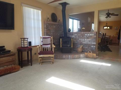 22221 Nelson Rd, Bend, OR 97701 photo 6