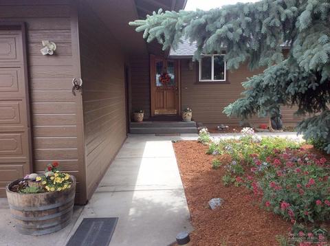 22221 Nelson Rd, Bend, OR 97701 photo 3