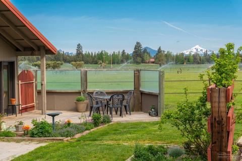 64850 Collins Rd, Bend, OR 97703 photo 10