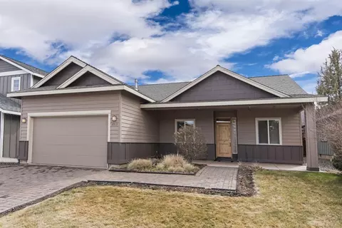 2913 NE Marea Dr, Bend, OR 97701 photo 1