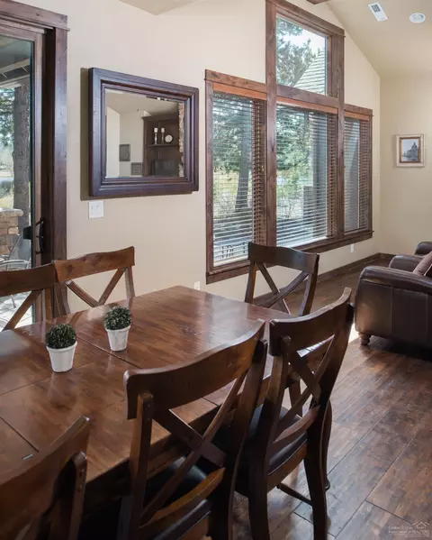 56550 Dancing Rock Loop, Bend, OR 97707 photo 6