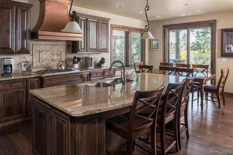 56550 Dancing Rock Loop, Bend, OR 97707 photo 3
