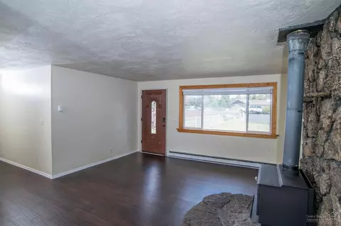 20622 NE Colt Ln, Bend, OR 97701 photo 4