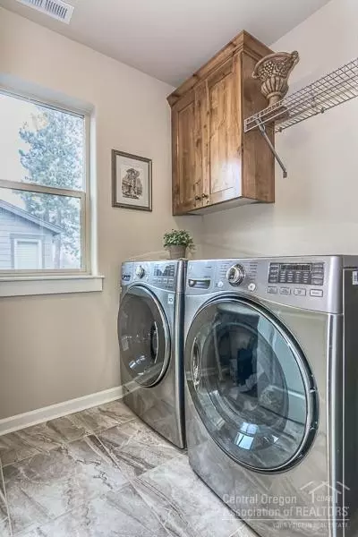 60320 Addie Triplett Loop, Bend, OR 97702 photo 17