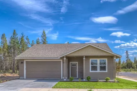 737 SE St, Madras, OR 97741 photo 1