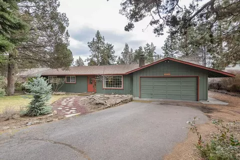 20235 Rae Rd, Bend, OR 97702 photo 2
