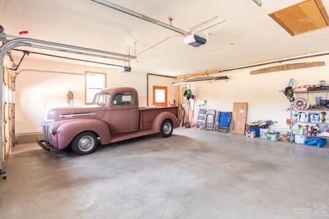 21871 Katie Dr, Bend, OR 97701 photo 23