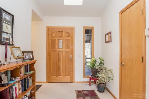 21871 Katie Dr, Bend, OR 97701 photo 9
