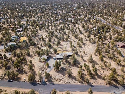 21871 Katie Dr, Bend, OR 97701 photo 25