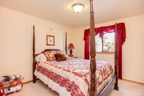 21871 Katie Dr, Bend, OR 97701 photo 16