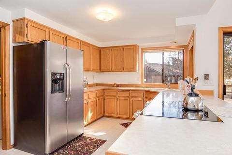 21871 Katie Dr, Bend, OR 97701 photo 13